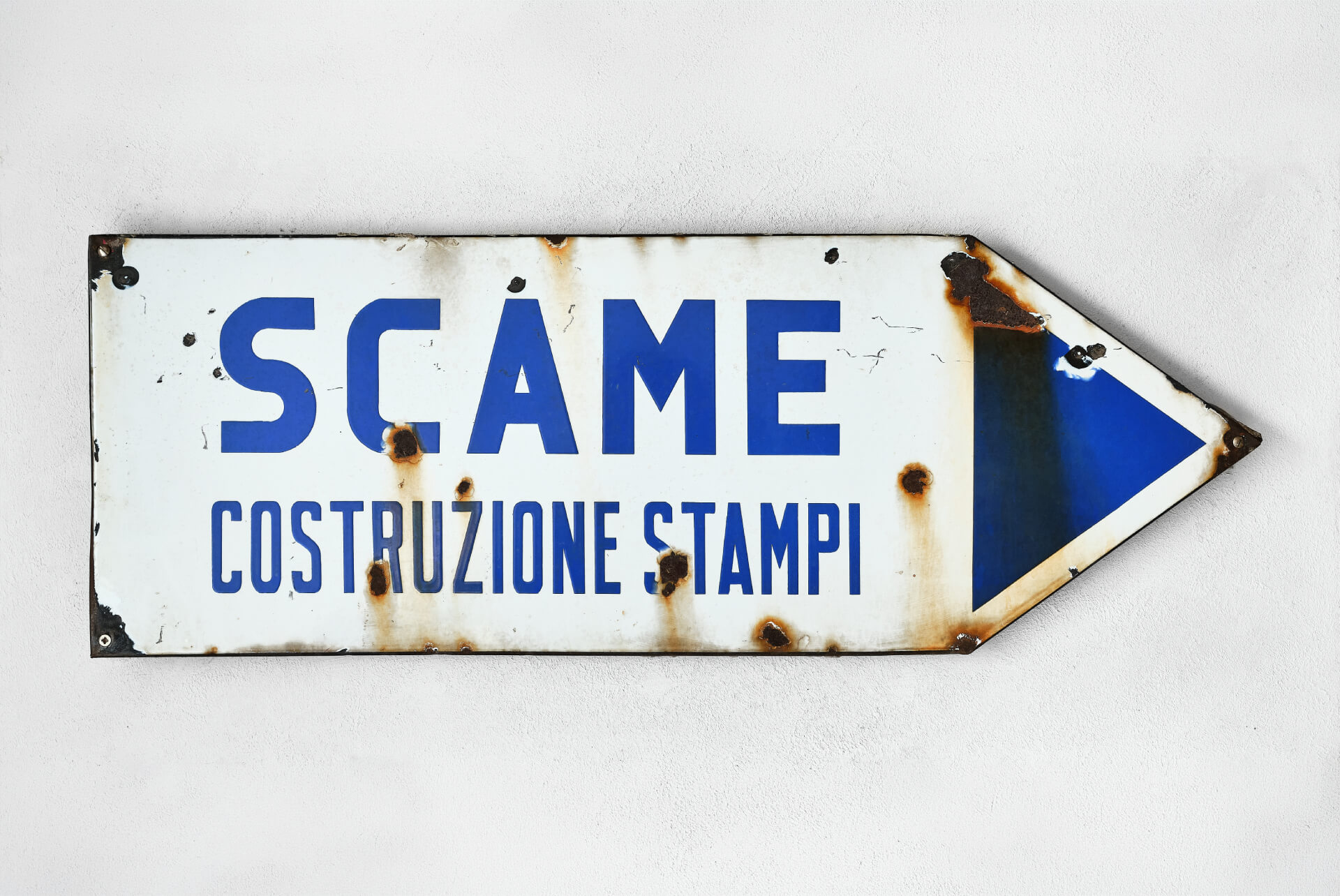 The original factory sign: Scame, mould making.